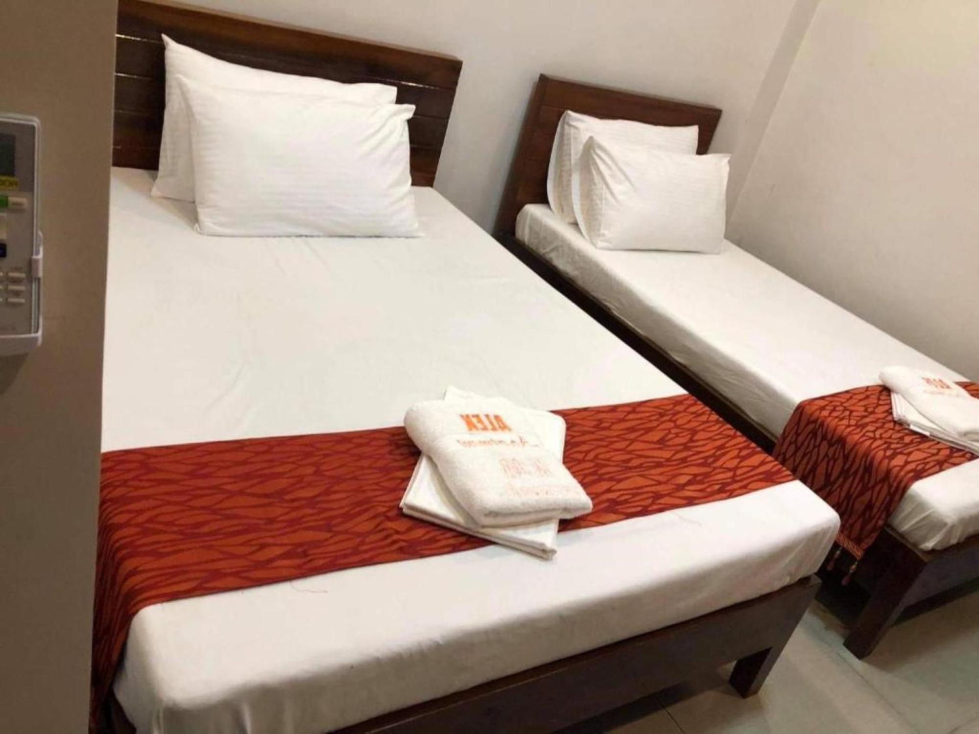 Reddoorz At Sta Cruz Naga City Exterior photo